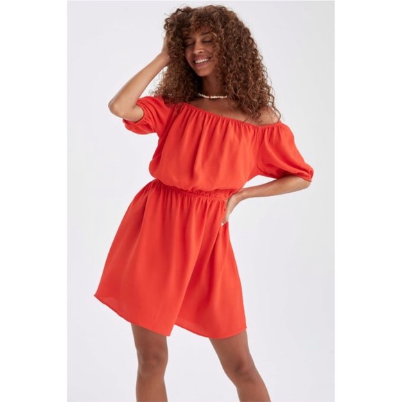 Orange cut dress - Picture 2 of 6